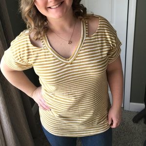 Cut-out Shoulder Tee